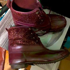Gianni Bini size 10 burgundy rain boots